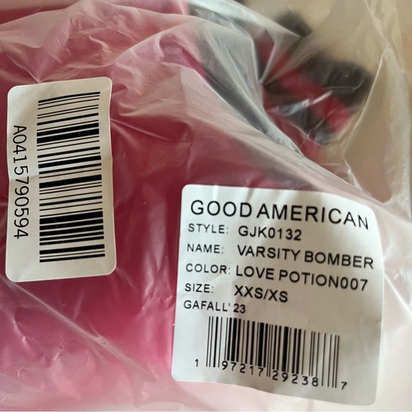 Good American VARSITY BOMBER - Love potion007 - Picture 6 of 6